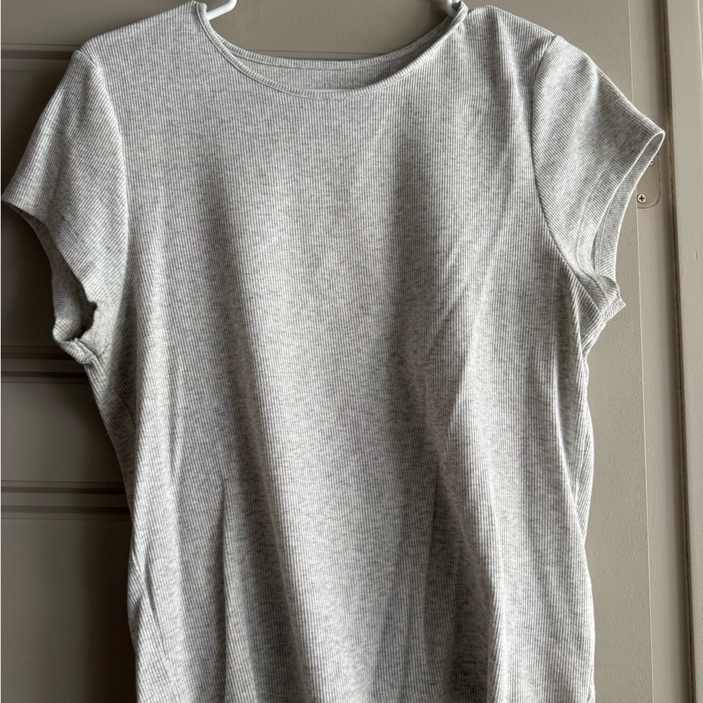 American Eagle Outfitters Heather Gray Short Sleeve Tee